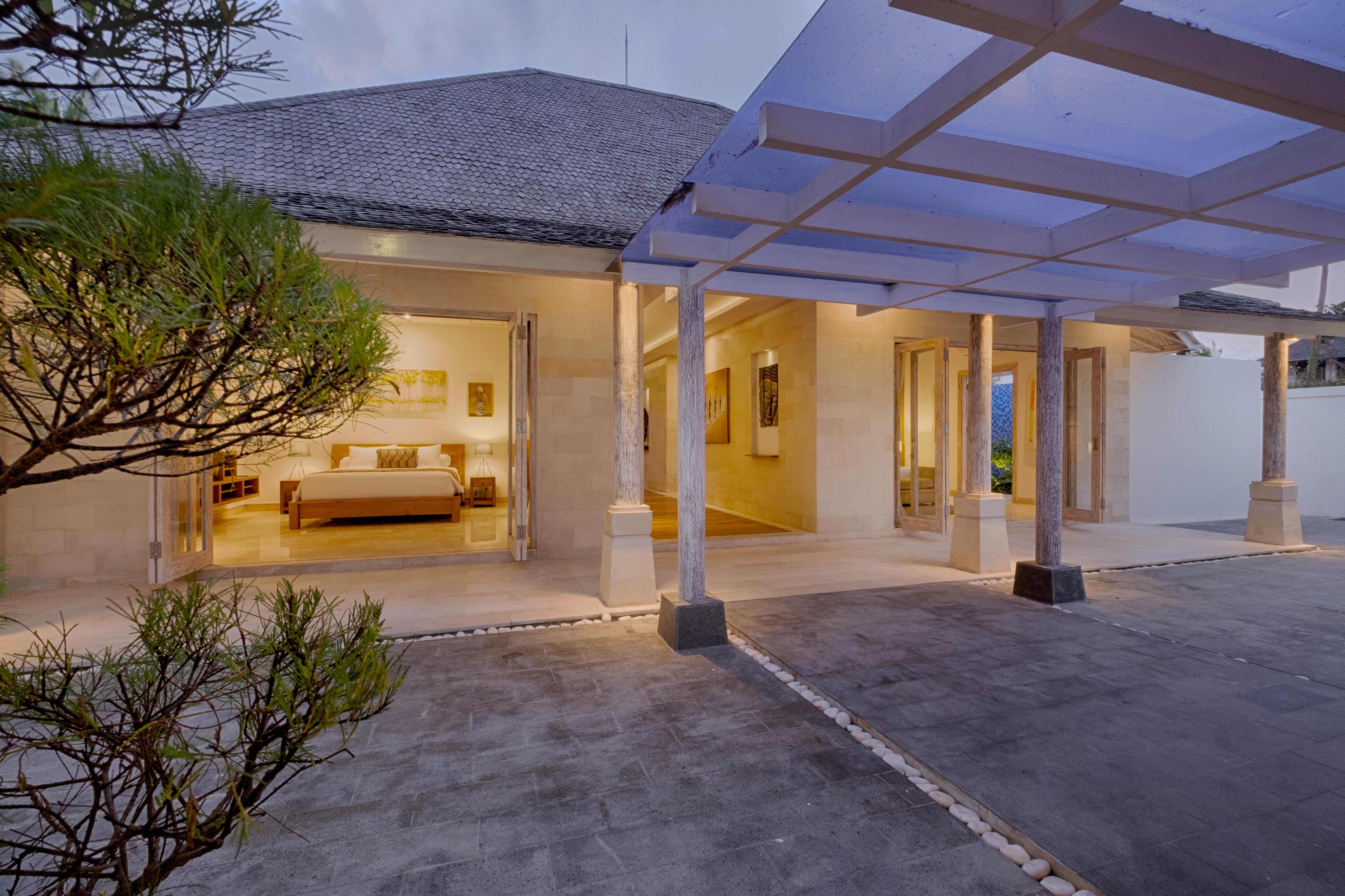 Kutus Kutus Saba Beach Villa Sukawati Exterior foto