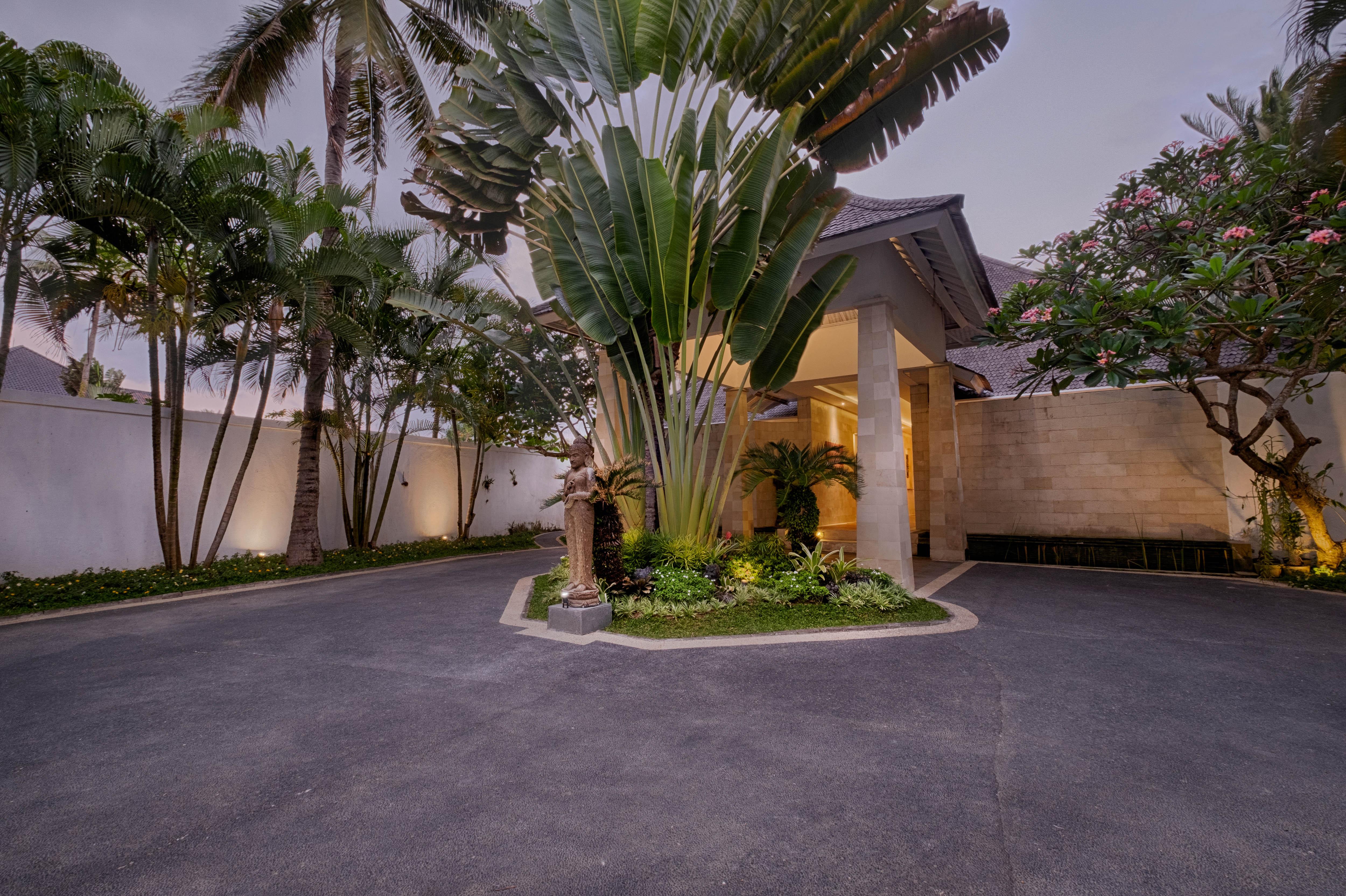 Kutus Kutus Saba Beach Villa Sukawati Exterior foto